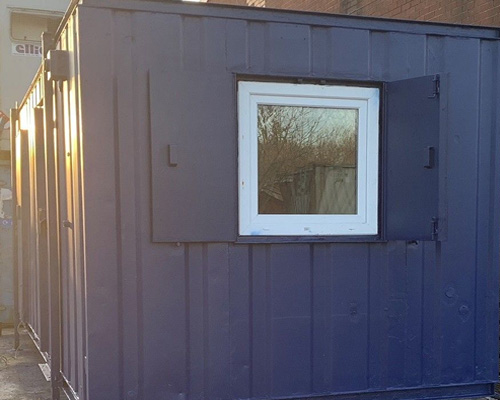 side view of canteen container